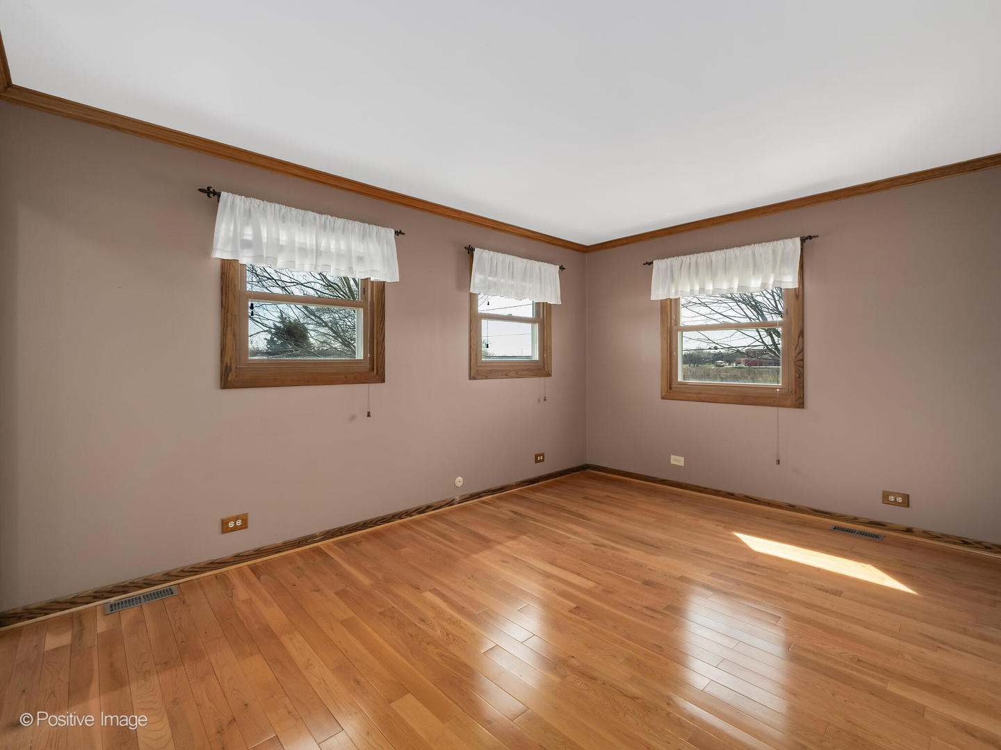 390 Arrowhead Trail Carol Stream IL 60188