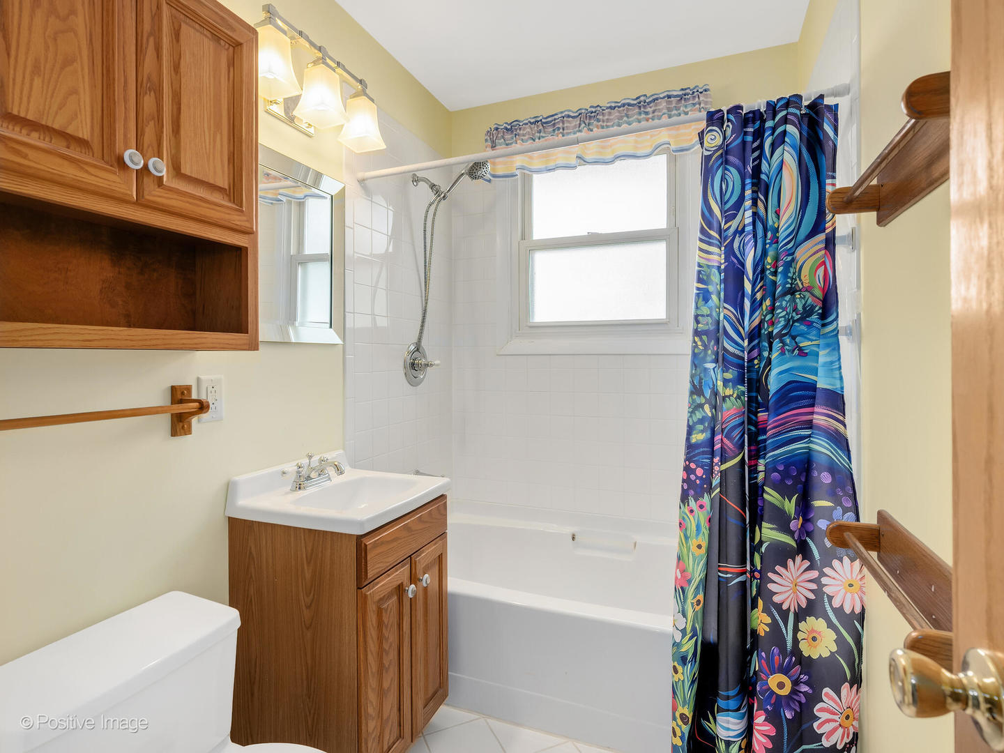 390 Arrowhead Trail Carol Stream IL 60188