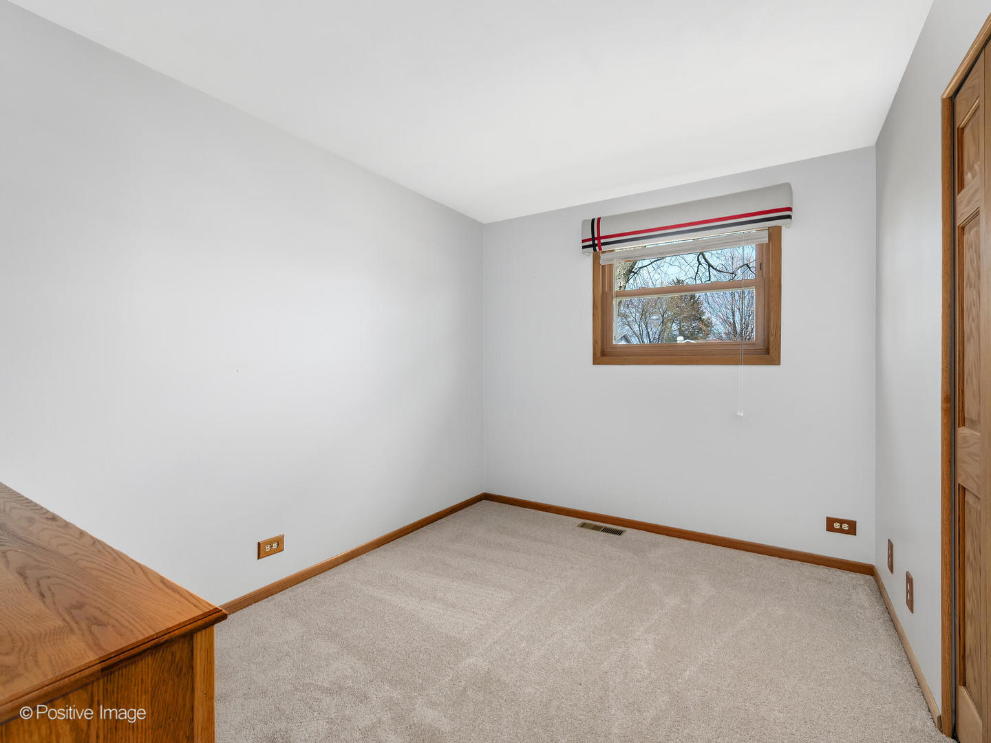 390 Arrowhead Trail Carol Stream IL 60188