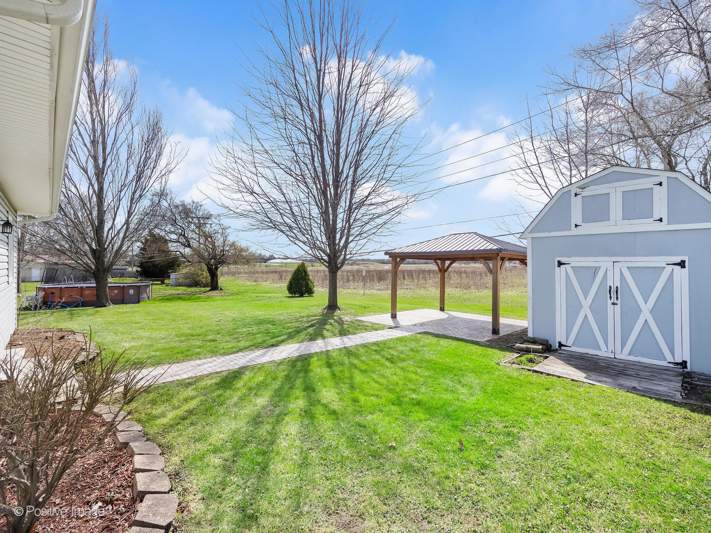 390 Arrowhead Trail Carol Stream IL 60188