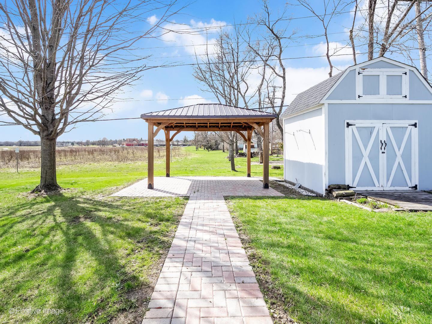 390 Arrowhead Trail Carol Stream IL 60188