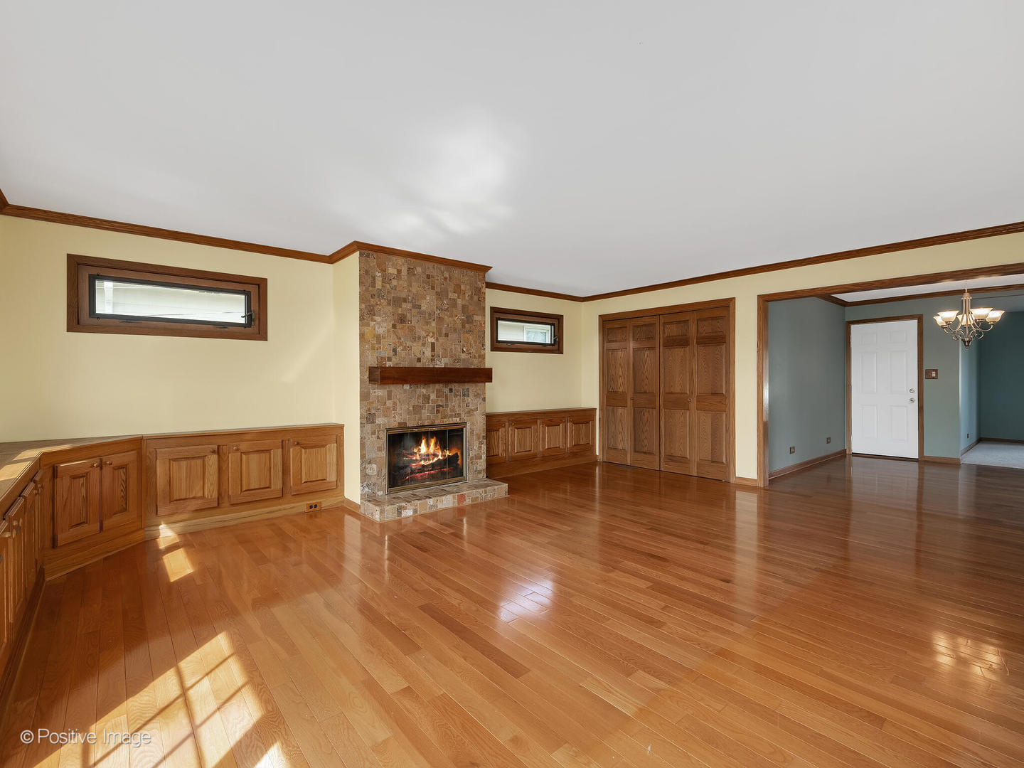 390 Arrowhead Trail Carol Stream IL 60188