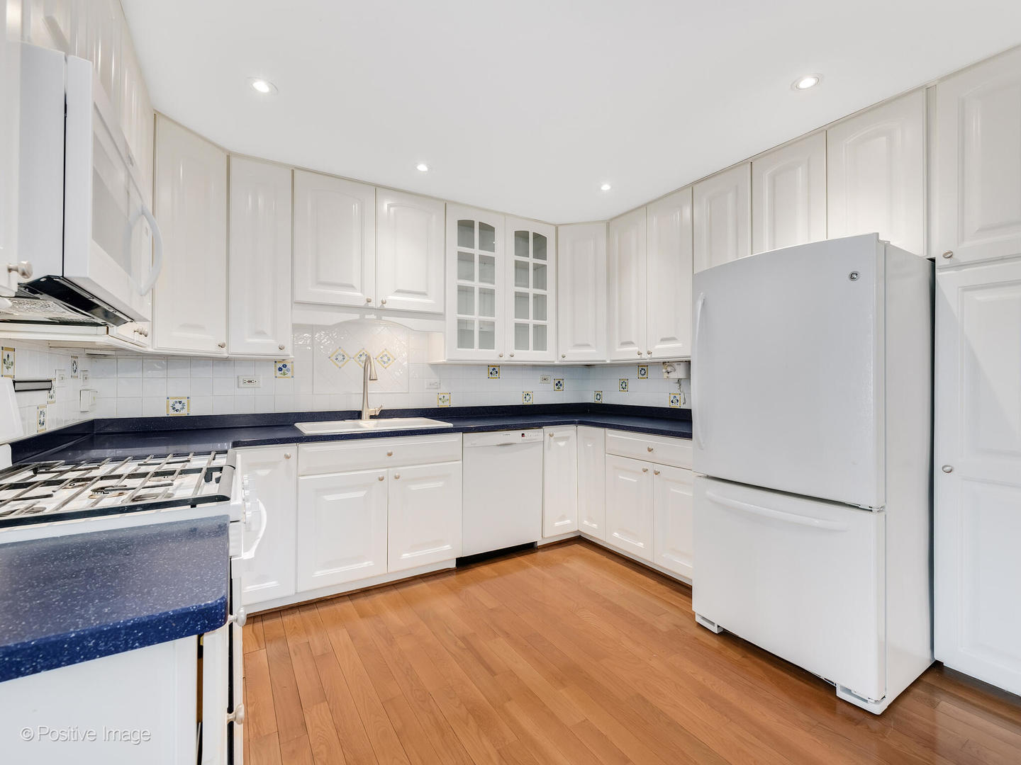 390 Arrowhead Trail Carol Stream IL 60188