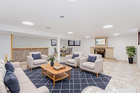 8706 West Stolting Road Niles IL 60714