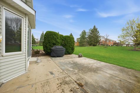 572 Bishops Gate New Lenox IL 60451