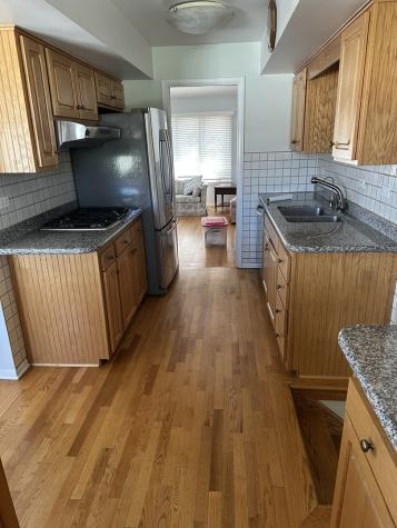 8154 West Lyons Street Niles IL 60714