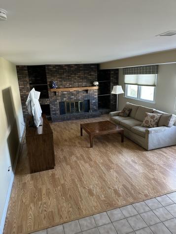 8154 West Lyons Street Niles IL 60714