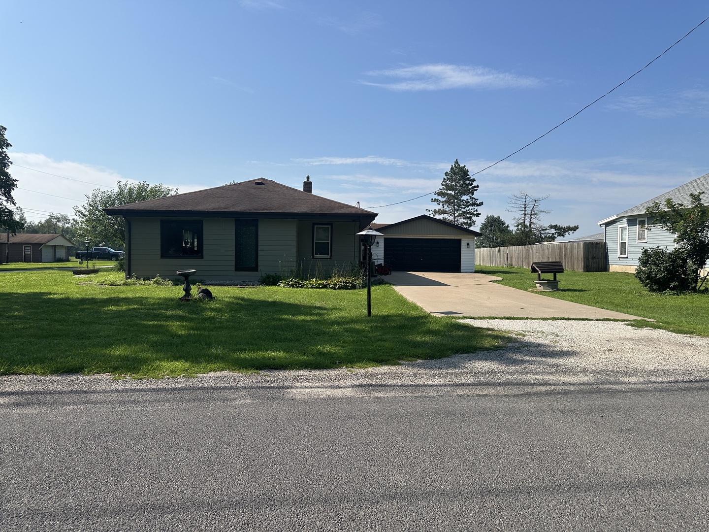 415 West Livingston Road Streator IL 61364