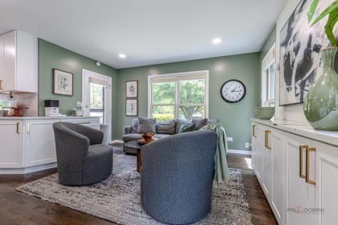 149 North Hale Street Palatine IL 60067