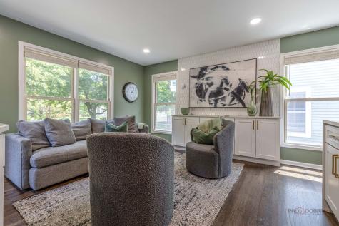 149 North Hale Street Palatine IL 60067
