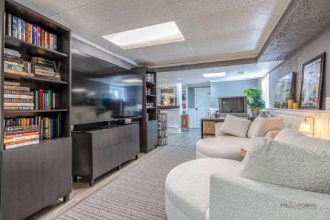 149 North Hale Street Palatine IL 60067