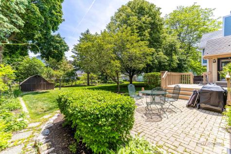 149 North Hale Street Palatine IL 60067