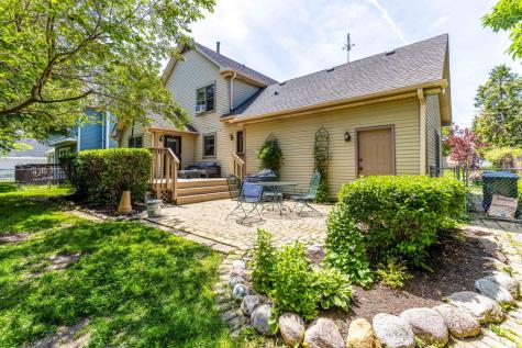 149 North Hale Street Palatine IL 60067