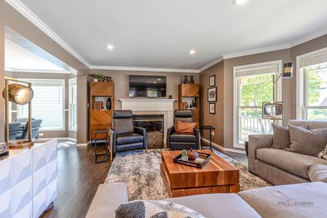 149 North Hale Street Palatine IL 60067