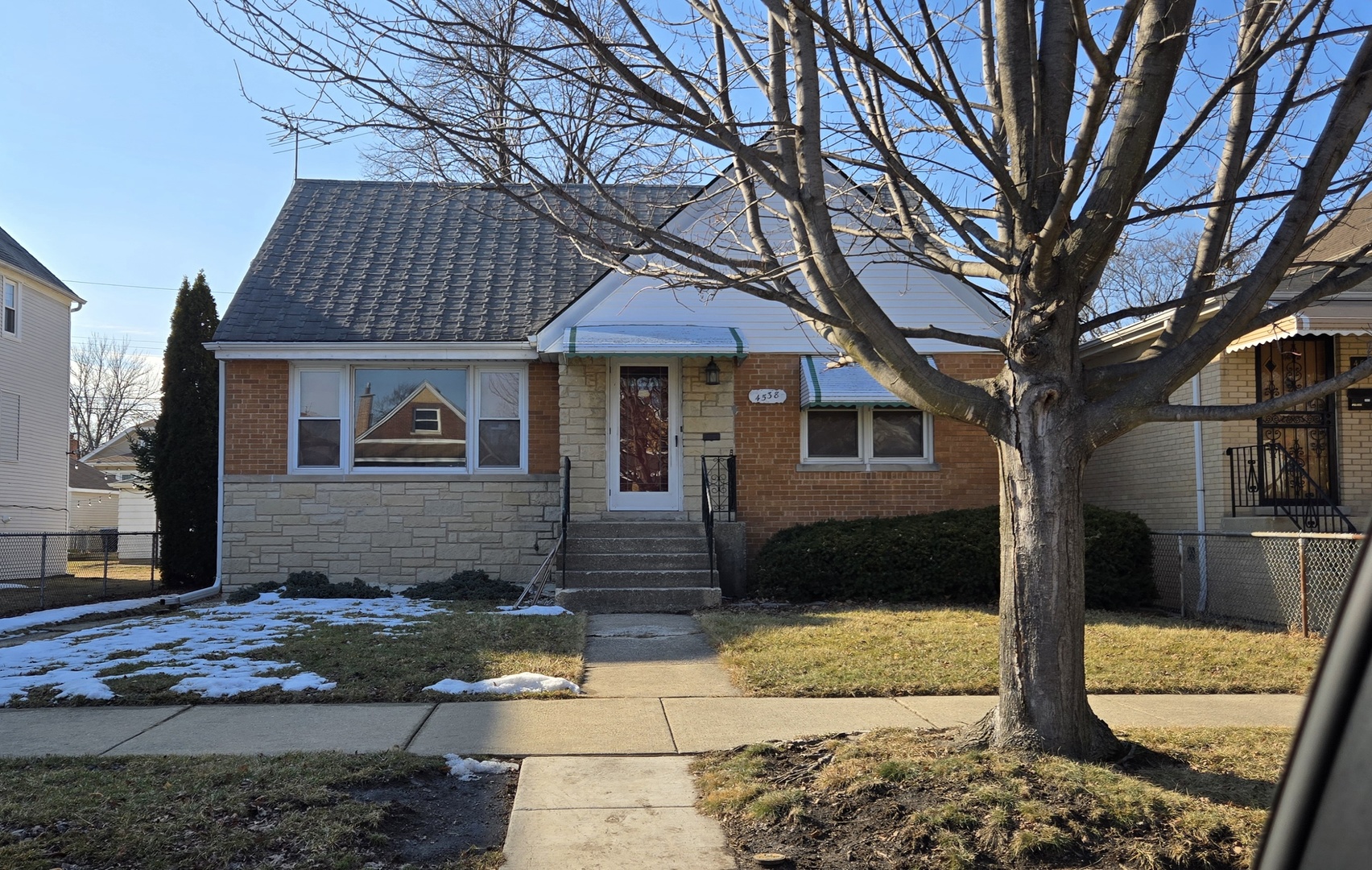 4538 North Mobile Avenue Chicago IL 60630