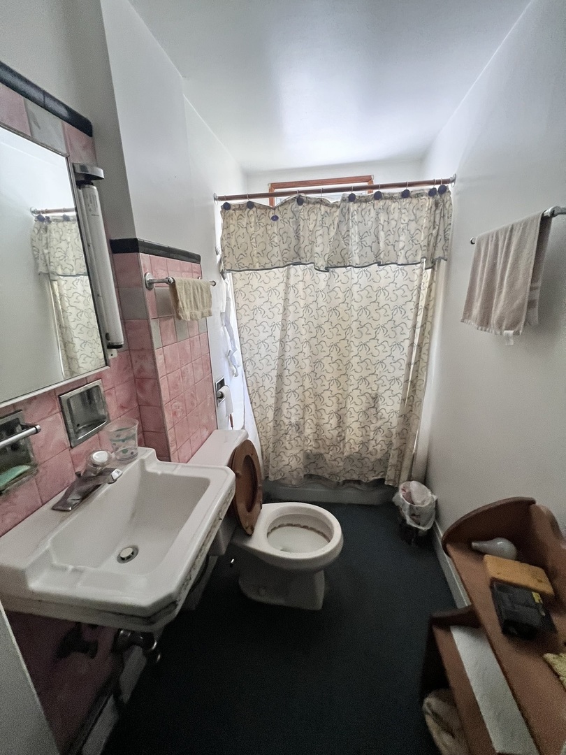 4538 North Mobile Avenue Chicago IL 60630