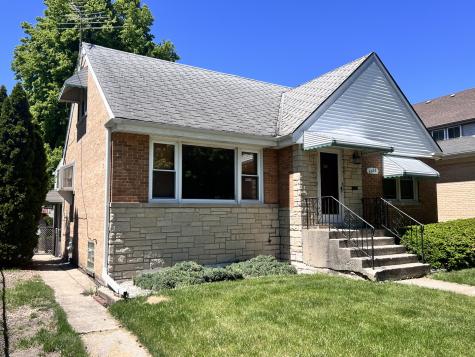 4538 North Mobile Avenue Chicago IL 60630