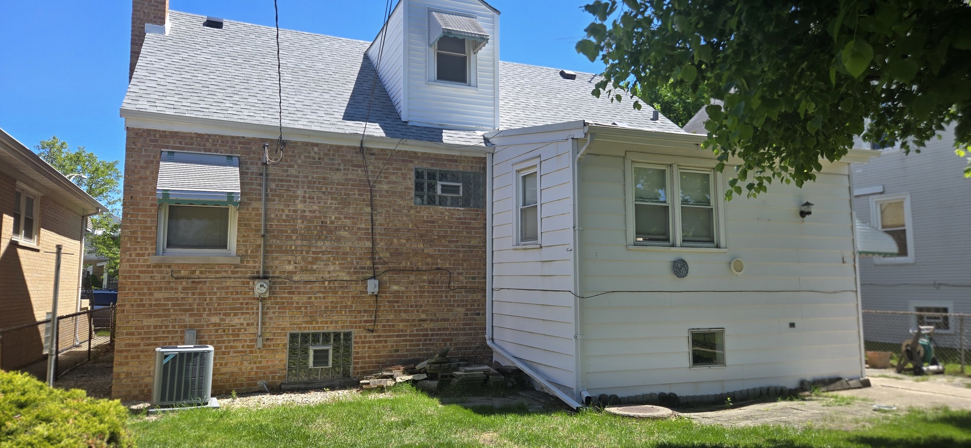 4538 North Mobile Avenue Chicago IL 60630