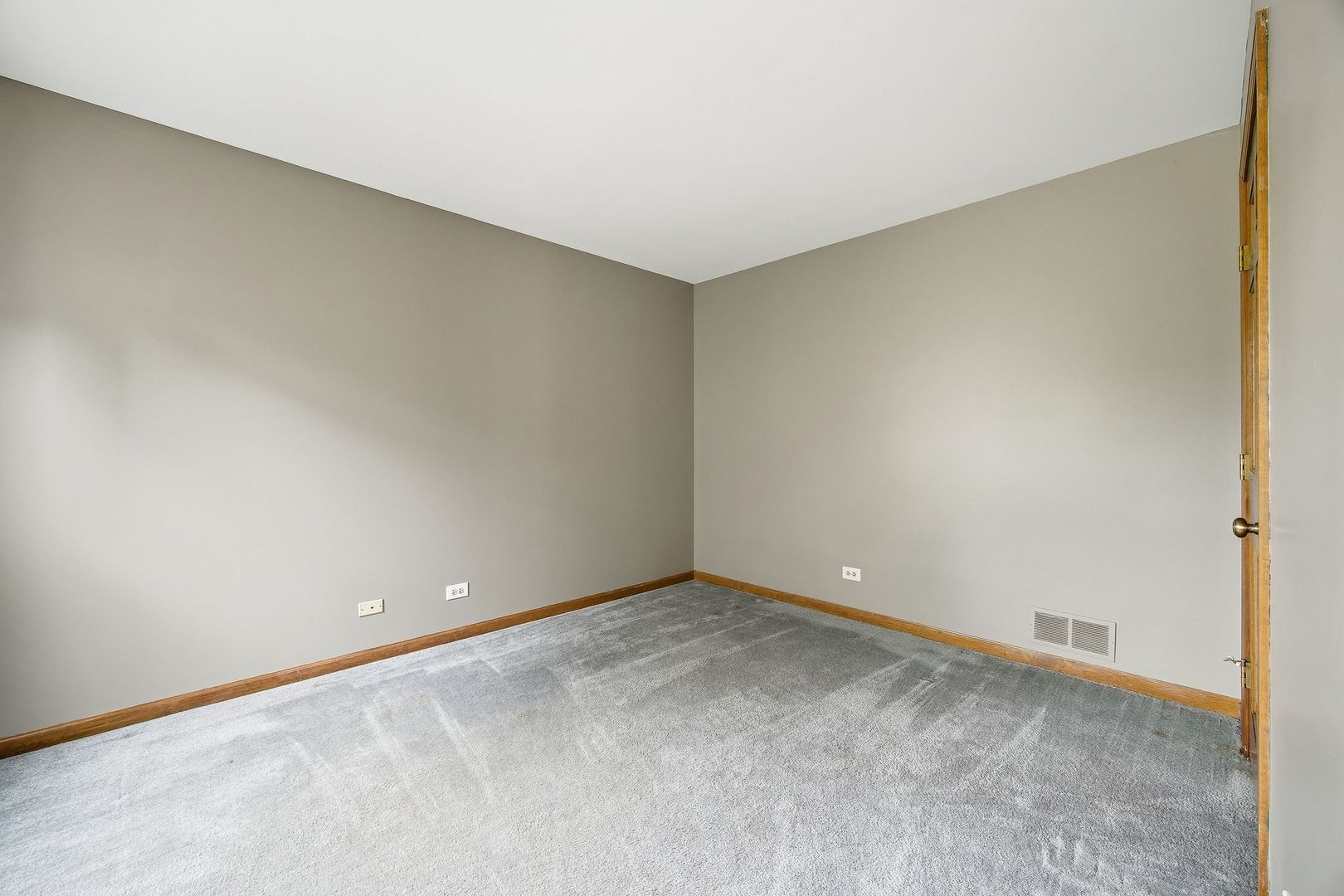 1333 West Sable Drive Addison IL 60101