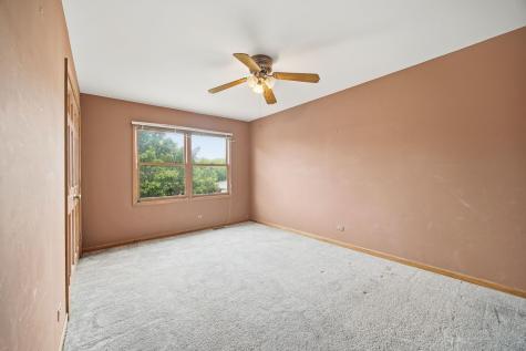 1333 West Sable Drive Addison IL 60101