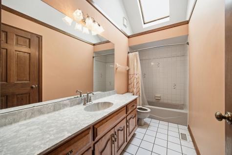 1333 West Sable Drive Addison IL 60101
