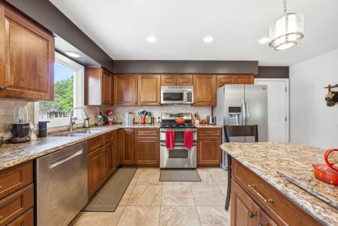 260 Hillhurst Drive Cary IL 60013