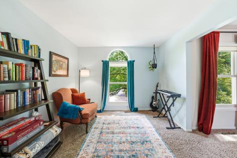 260 Hillhurst Drive Cary IL 60013