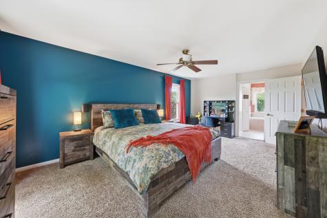 260 Hillhurst Drive Cary IL 60013