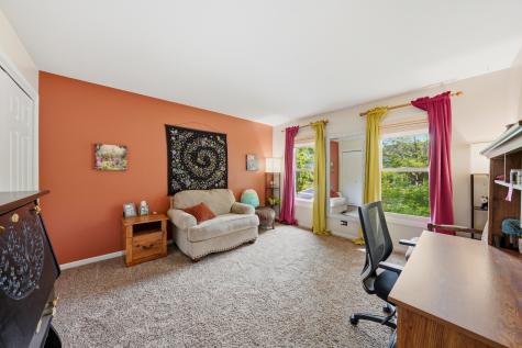 260 Hillhurst Drive Cary IL 60013