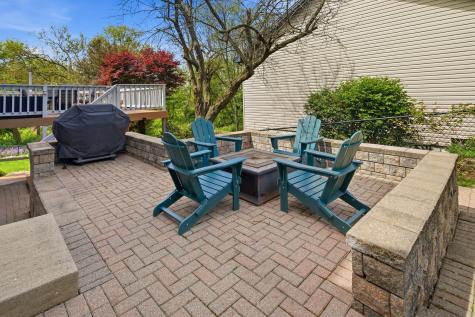 260 Hillhurst Drive Cary IL 60013