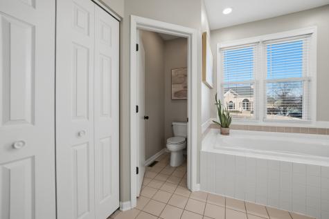 13202 Lakepoint Drive Plainfield IL 60585