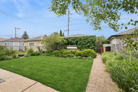 5339 West Berenice Avenue Chicago IL 60641