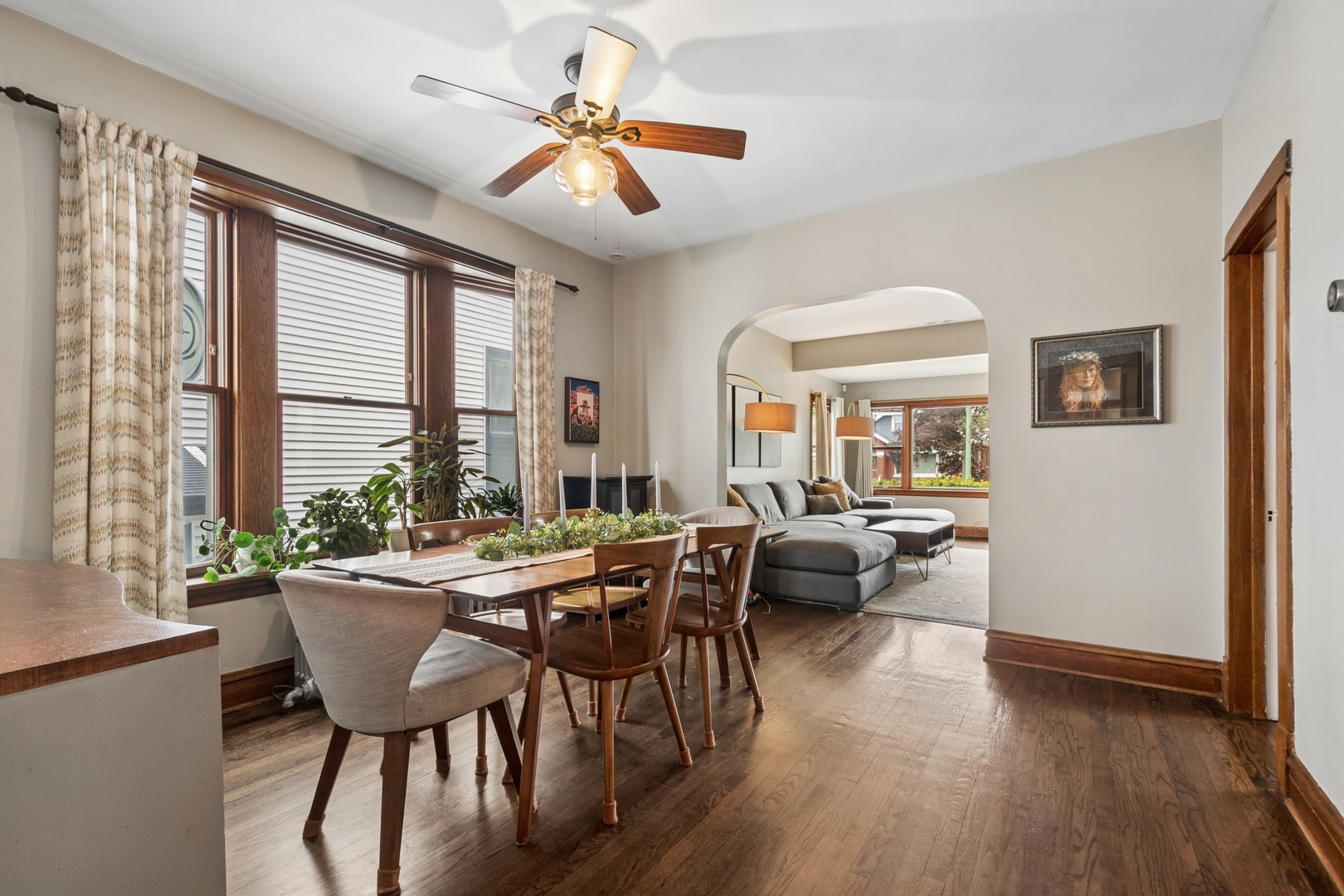 5339 West Berenice Avenue Chicago IL 60641