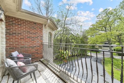 3219 University Avenue Highland Park IL 60035
