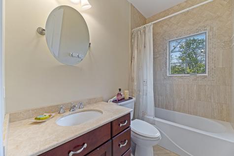 3219 University Avenue Highland Park IL 60035