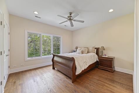 3219 University Avenue Highland Park IL 60035