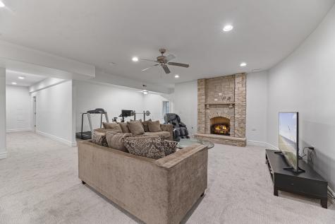 3219 University Avenue Highland Park IL 60035