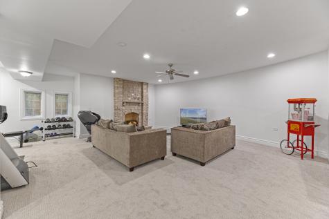 3219 University Avenue Highland Park IL 60035