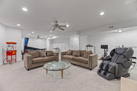 3219 University Avenue Highland Park IL 60035