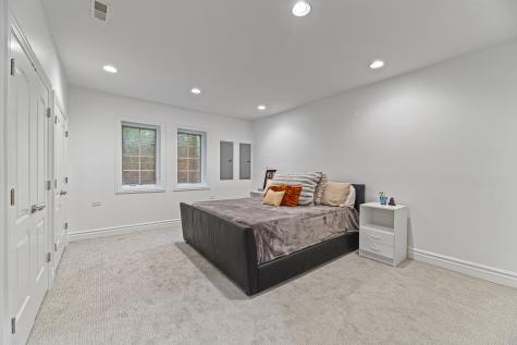 3219 University Avenue Highland Park IL 60035