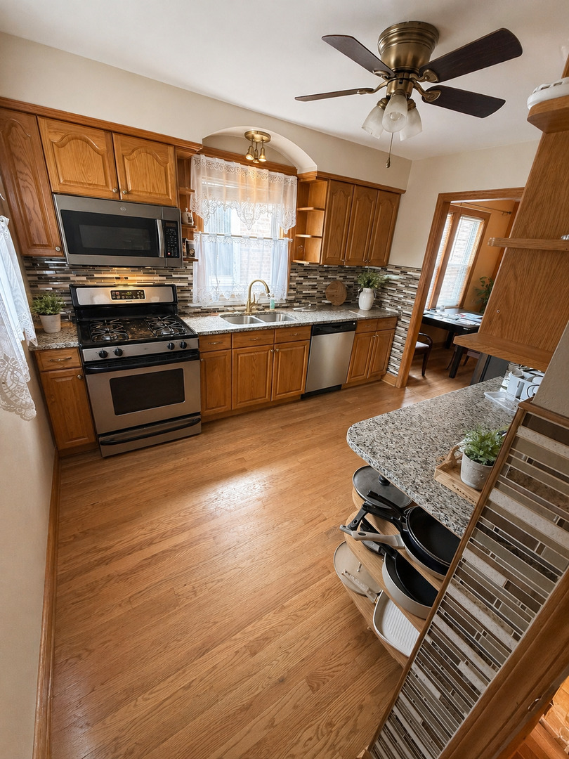 3129 North Nottingham Avenue Chicago IL 60634