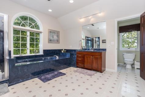 15626 East 910 North Road Bloomington IL 61705
