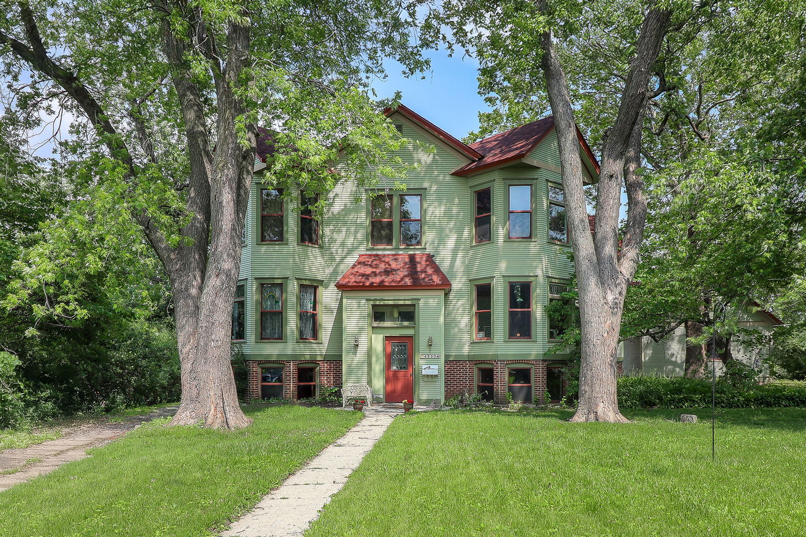 4533 Highland Avenue Downers Grove IL 60515