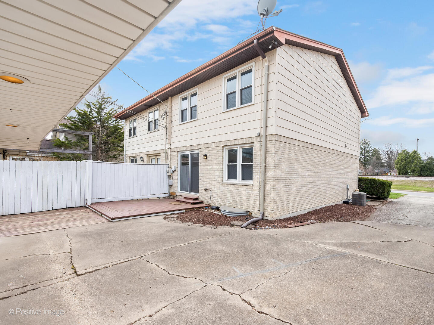 285 East 1st Street Elmhurst IL 60126