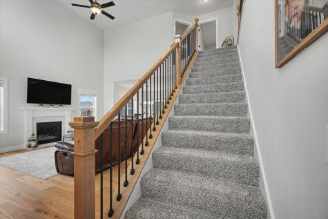 512 Wheatley Drive Mahomet IL 61853