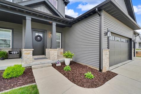 512 Wheatley Drive Mahomet IL 61853