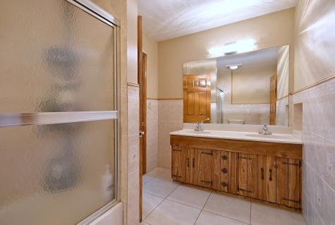 108 Cedar Circle Streamwood IL 60107