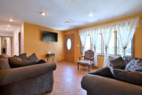 108 Cedar Circle Streamwood IL 60107