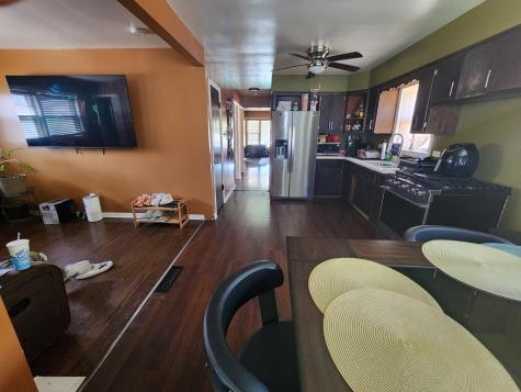 13821 South Tracy Avenue Riverdale IL 60827