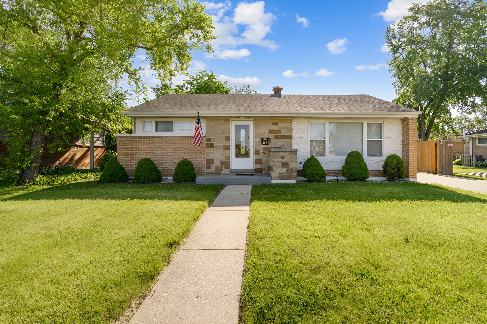 407 North West Avenue Elmhurst IL 60126